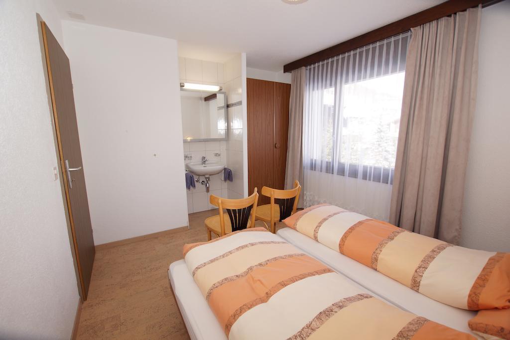 Haus Amor Saas-Fee Kamer foto