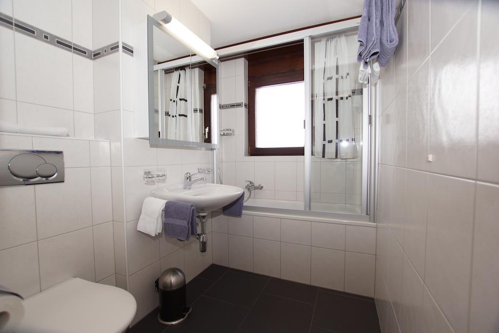 Haus Amor Saas-Fee Kamer foto